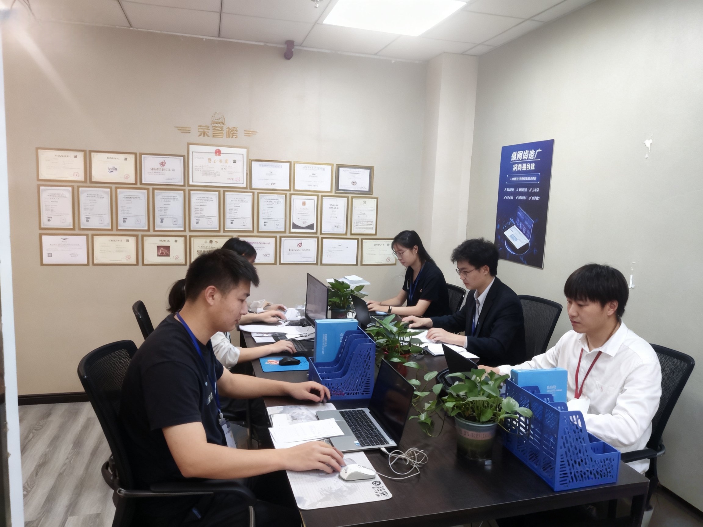 公司实拍：项目沟通与交付现场